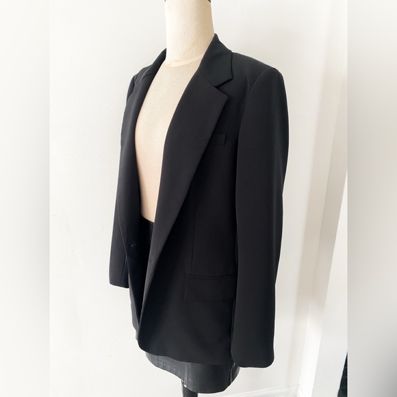 DKNY Women's One-Button Oversized Blazer, Size 12 - Picture 6 of 10